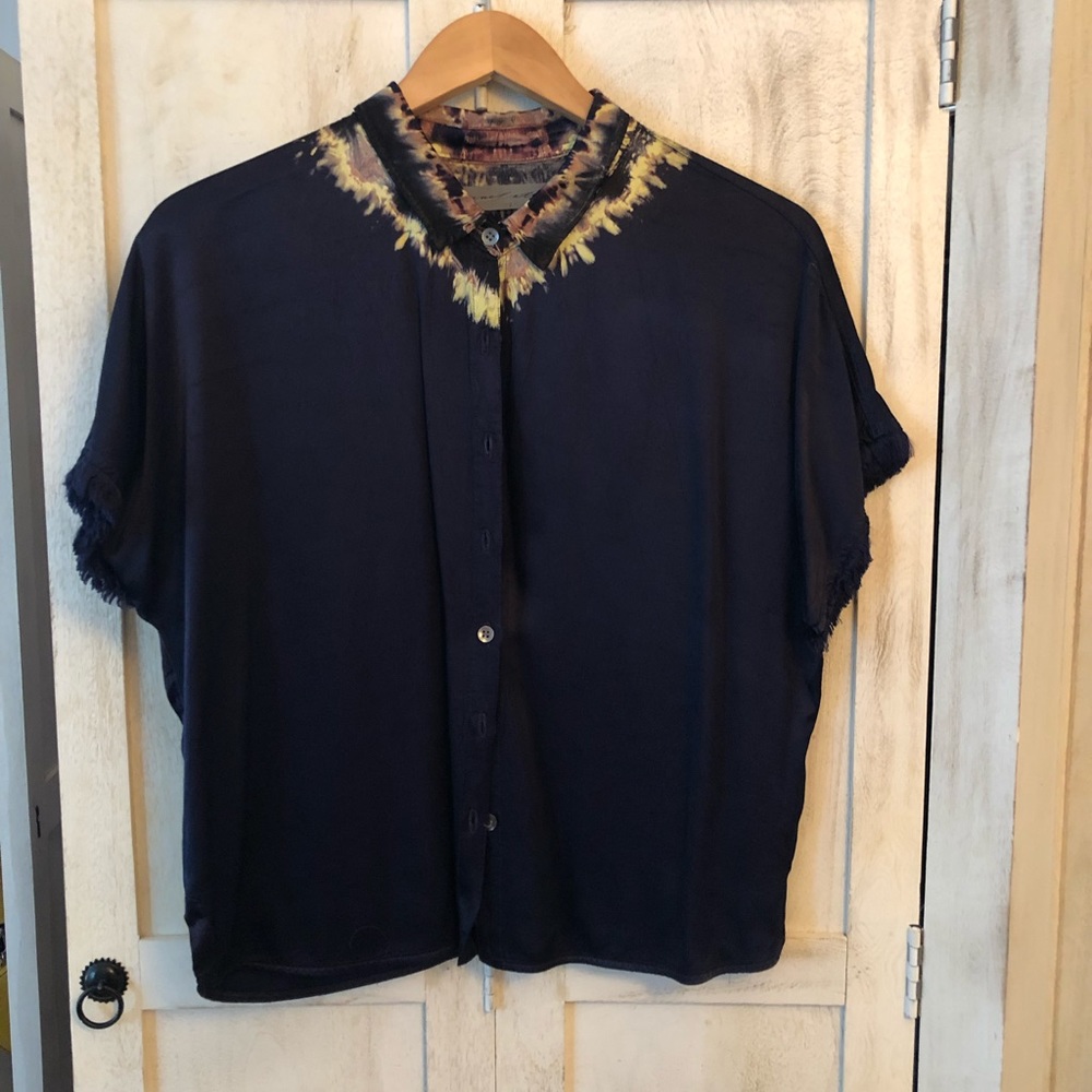 Raquel Allegra top. Beautiful fringe on short sleeve.